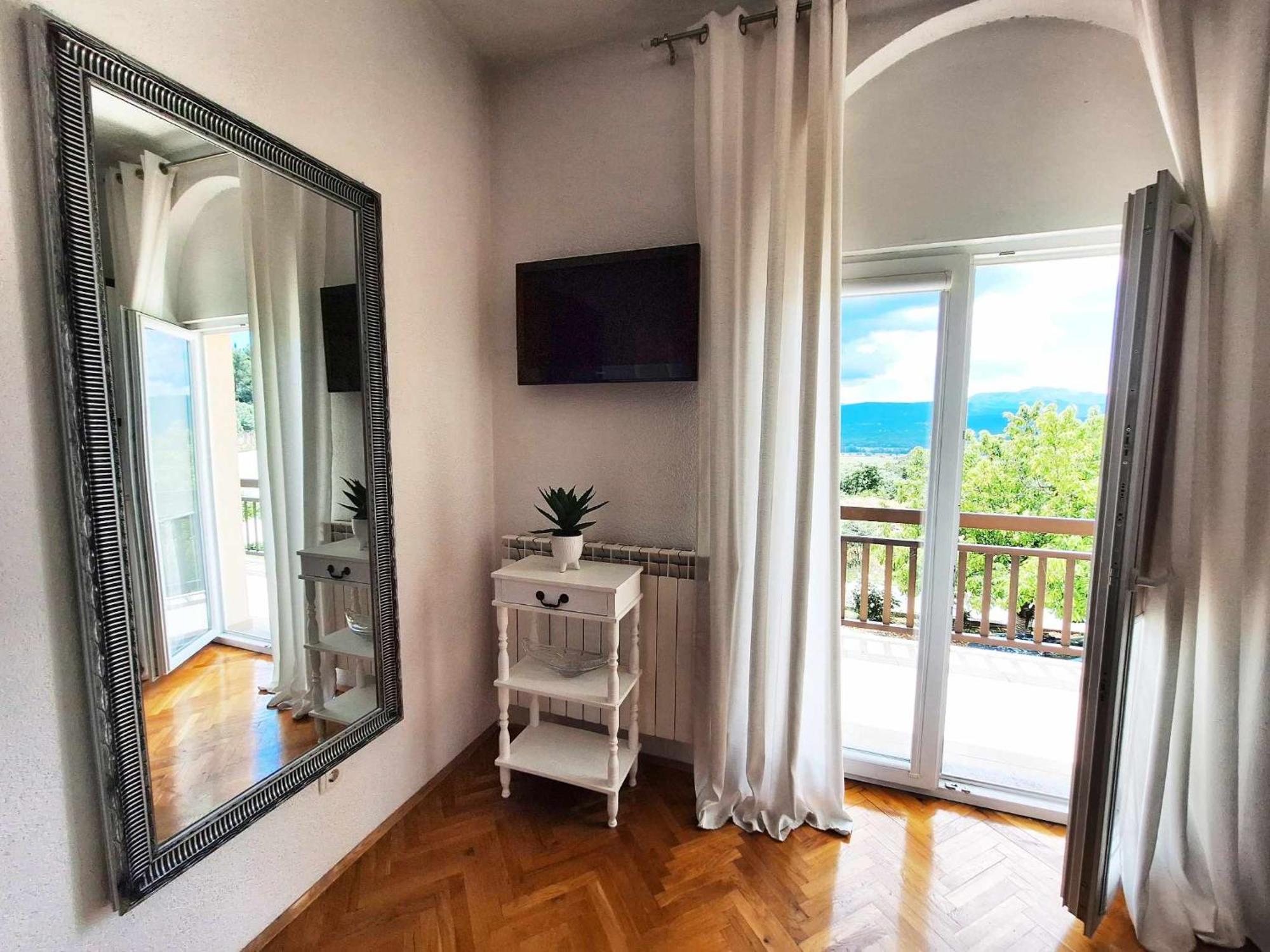 Kosante - Luxury Apartment - 150 M2 With Fitness Room Имотски Екстериор снимка