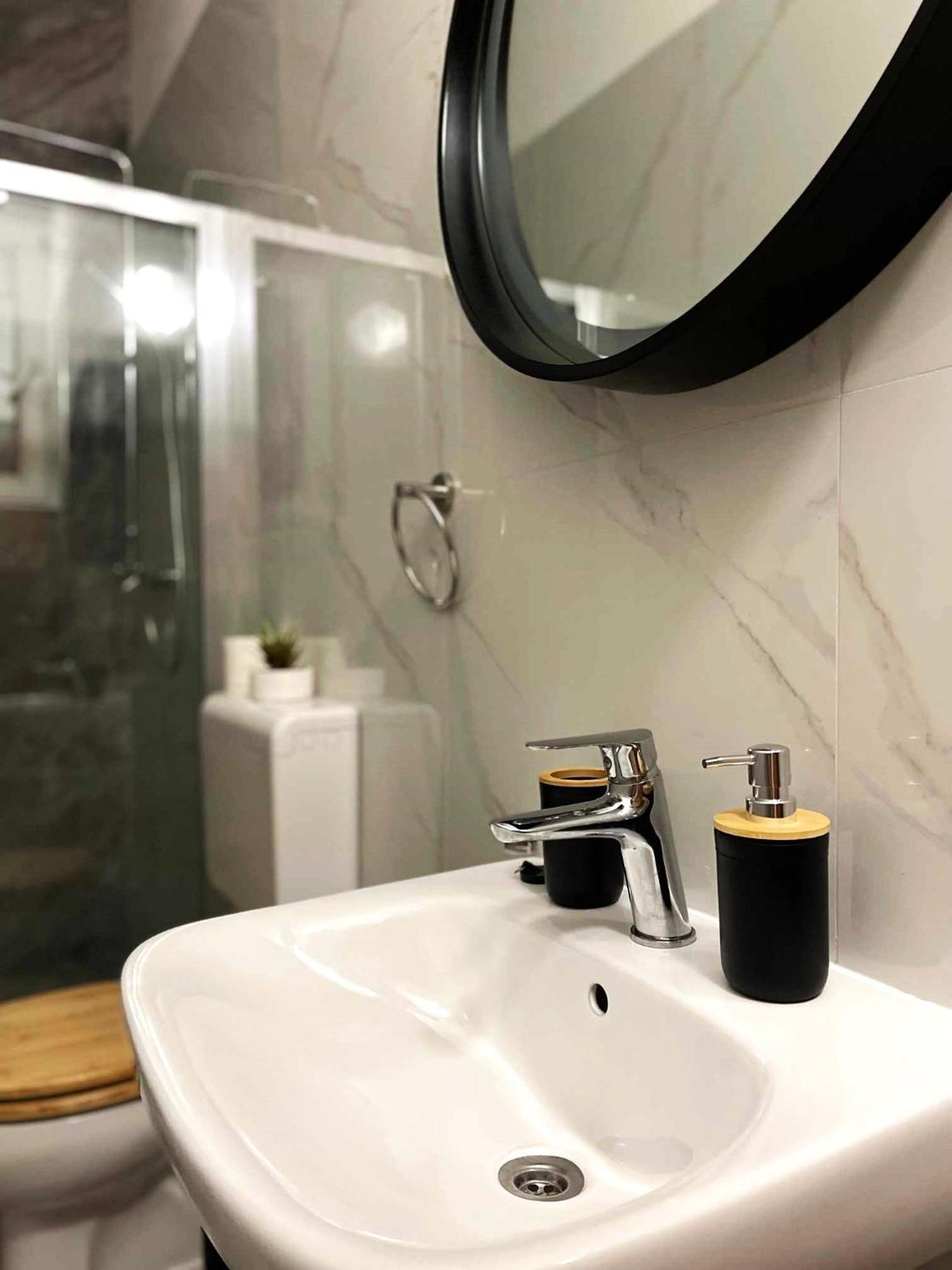 Kosante - Luxury Apartment - 150 M2 With Fitness Room Имотски Екстериор снимка